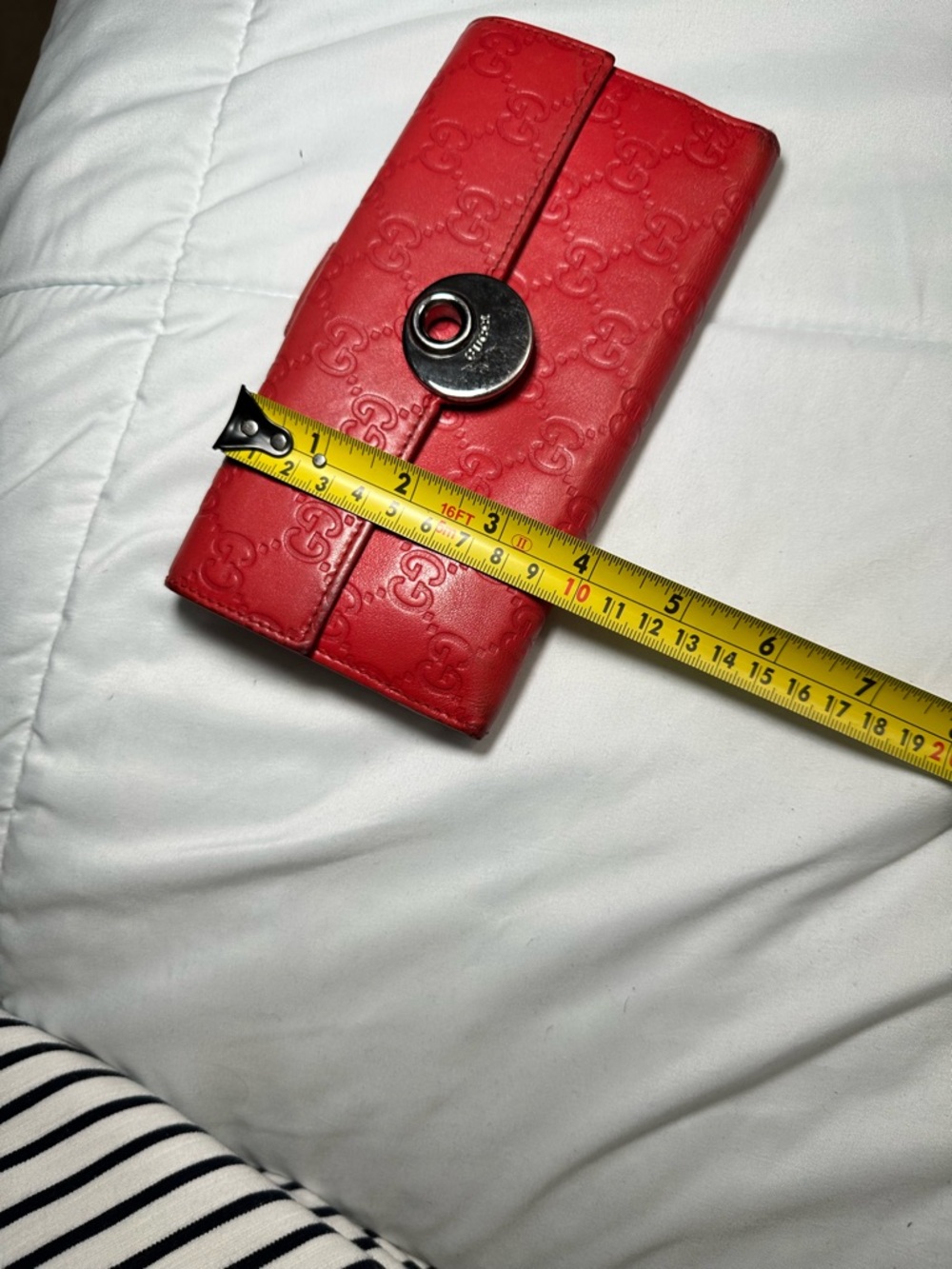 Gucci Authentic Project Wallet - Picture 5 of 15
